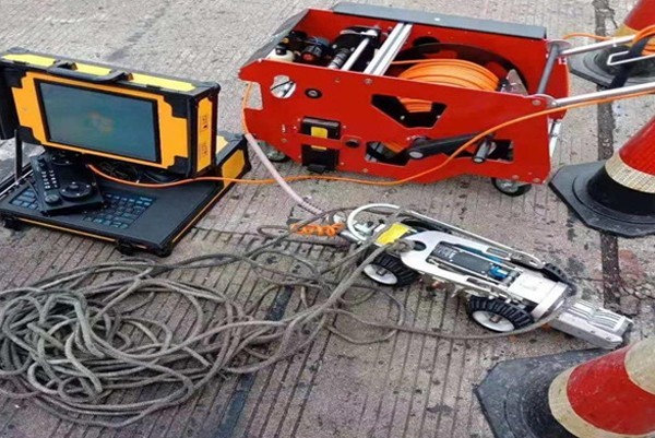 永仁CCTV管道检测机器人